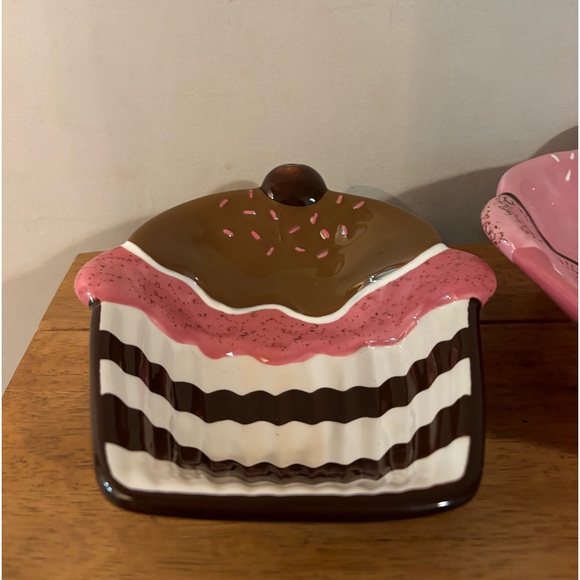 Valentines Day Set Of 2 Retired Cupcake Nesting Serving Bowls - Picture 12 of 16